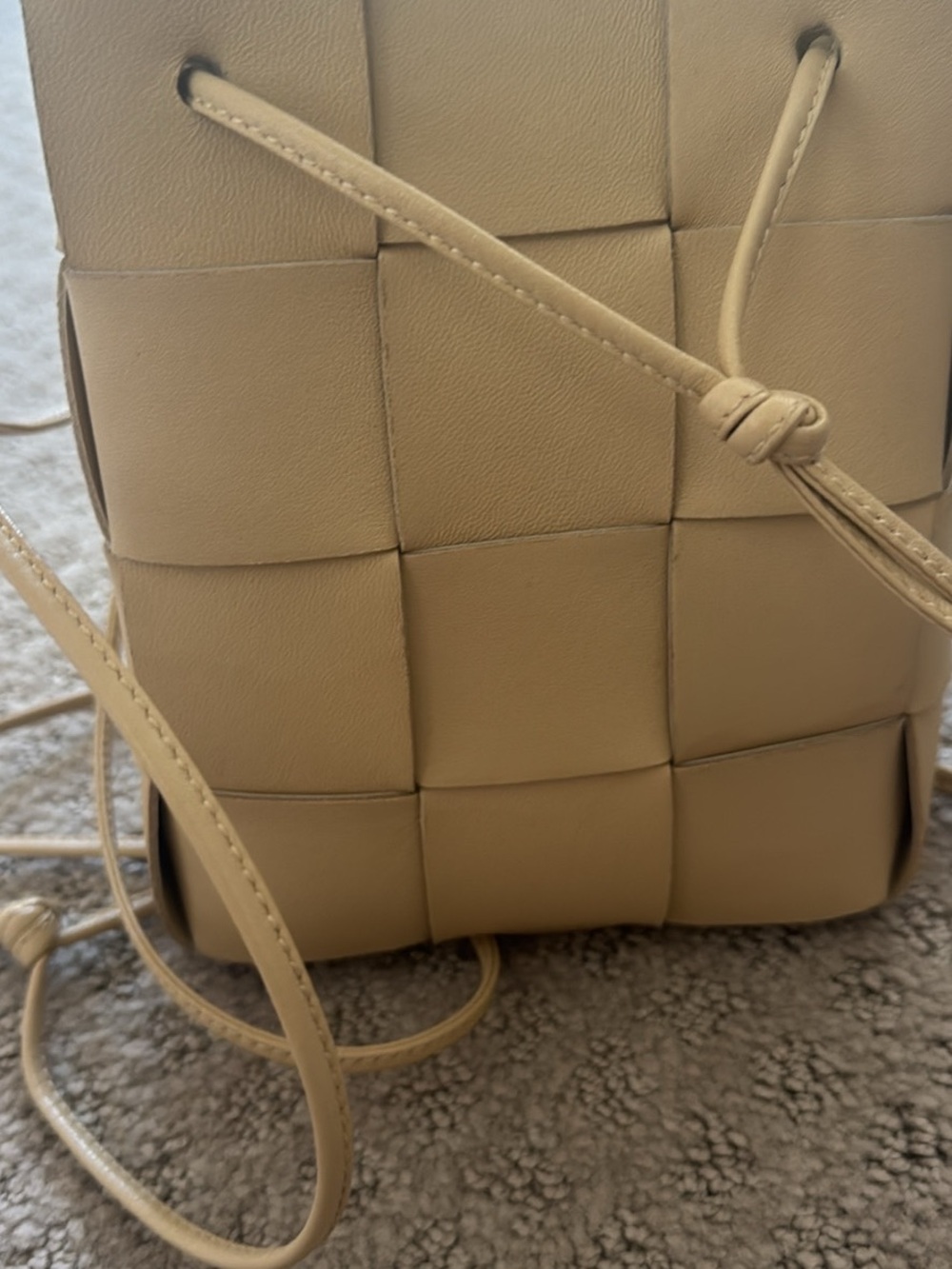 Bottega Veneta Intrecciato Mini Crossbody in Beige - Picture 3 of 4